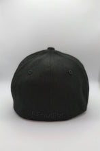 Afbeelding in Gallery-weergave laden, The Cap