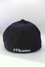 Afbeelding in Gallery-weergave laden, The Cap